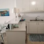 Luxury With Pool View Apartment