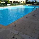 Luxury With Pool View Apartment