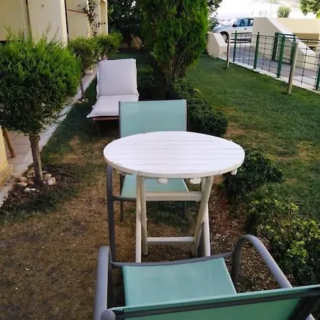 Luxury With Pool View דירה *