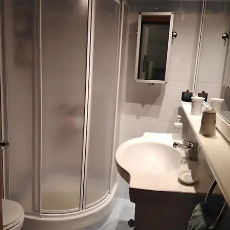 아파트 Luxury With Pool View 자일로카스트론