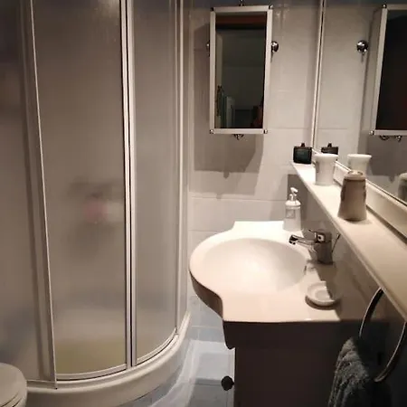 Luxury With Pool View 아파트 *