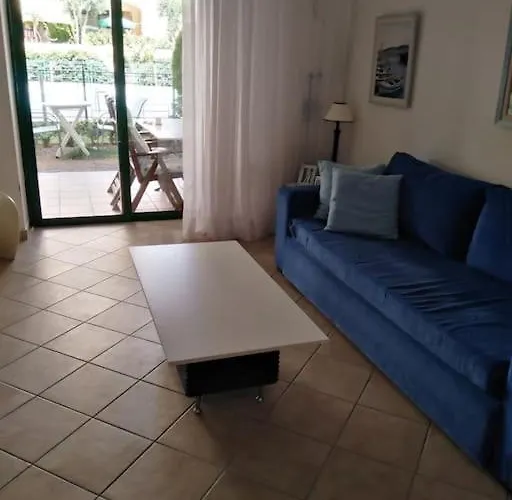 Luxury With Pool View * Xylokastro