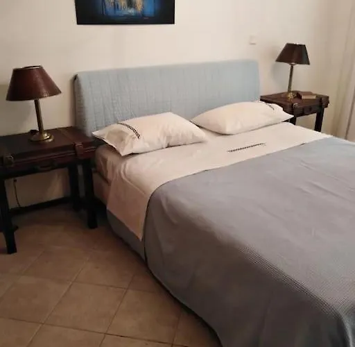 Luxury With Pool View Appartement Xylokastro