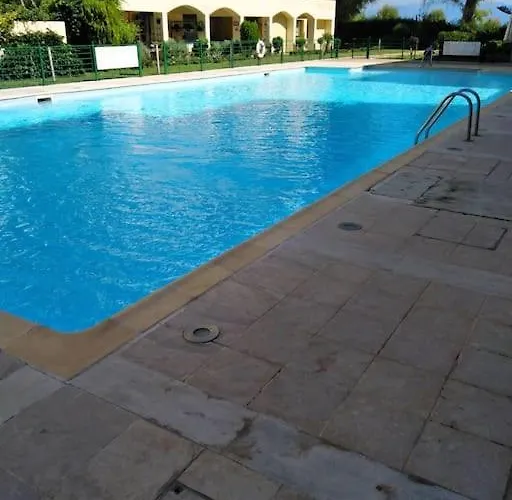 Luxury With Pool View Apartamento